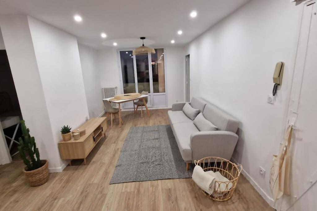 Appartement Saint Charles มาร์กเซย ภายนอก รูปภาพ